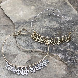 🌼 Dainty Wire Fleur De Lis Dangle Charms Gold & Silver Mixed Bracelet